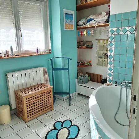 Maison De Un Peu Comme Chez Vous Hotel *